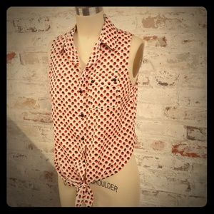 Forever 21 Sleeveless Button Down